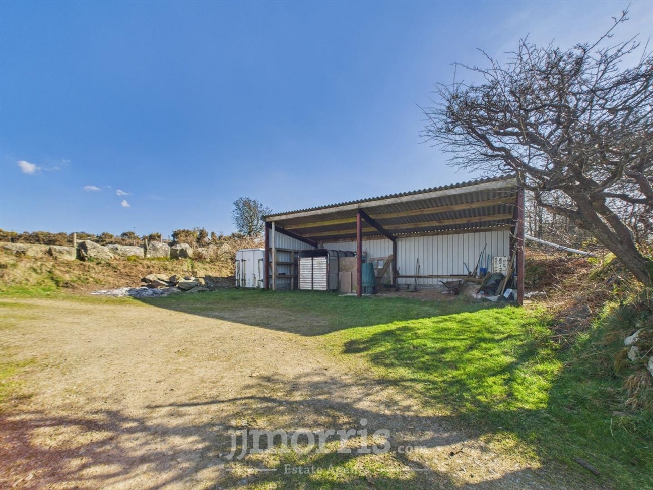 Dinas Cross, Newport, SA42