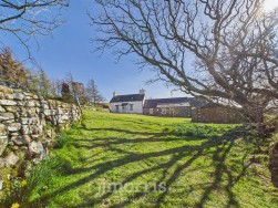 Dinas Cross, Newport, SA42
