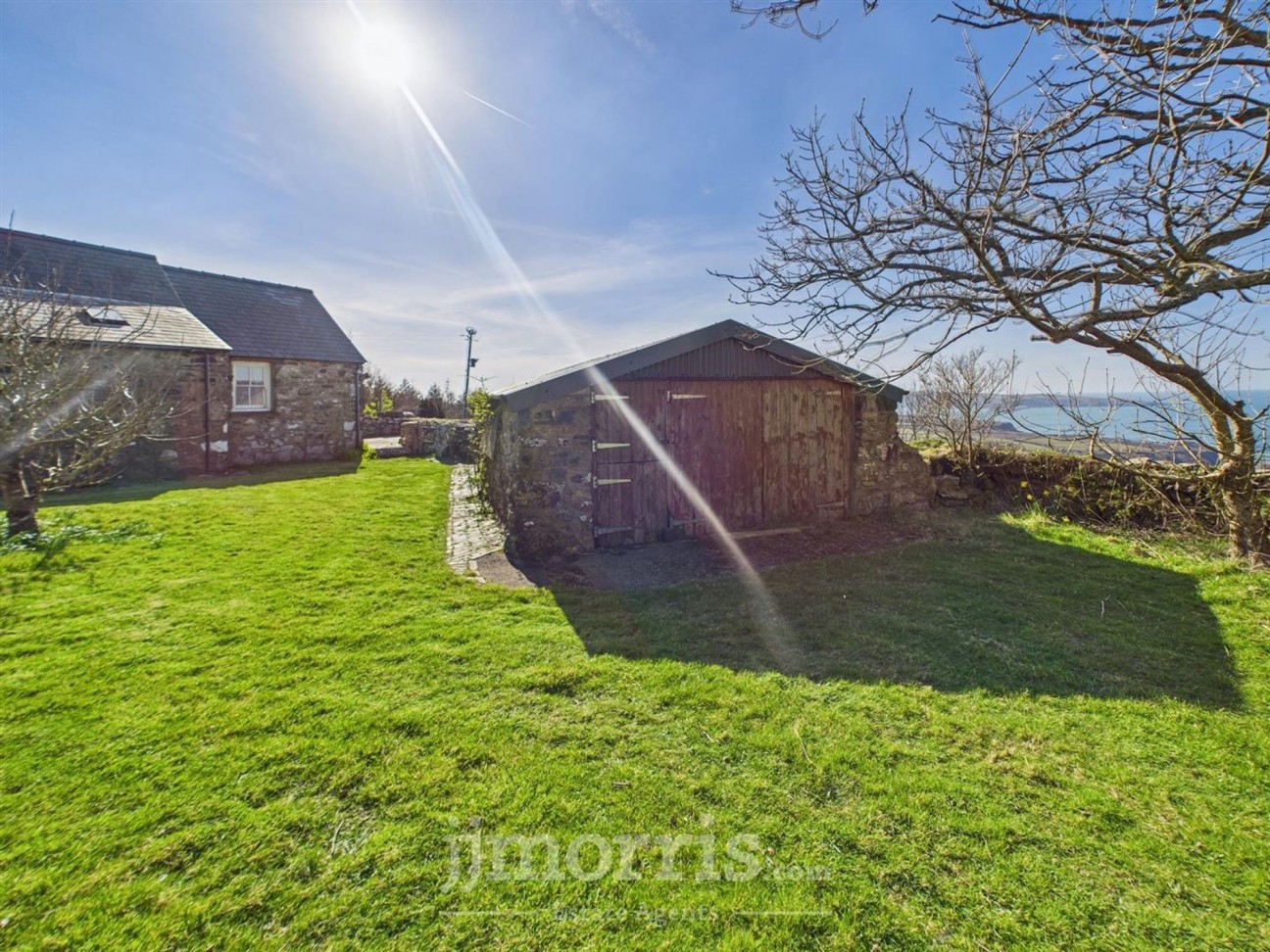 Dinas Cross, Newport, SA42