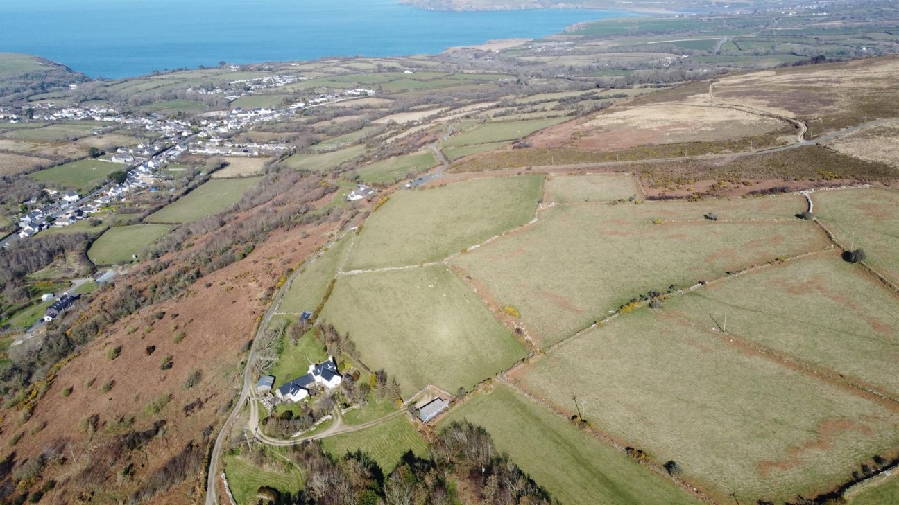 Dinas Cross, Newport, SA42