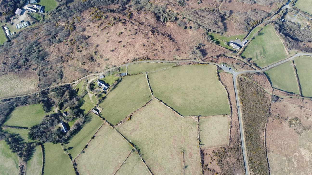 Dinas Cross, Newport, SA42