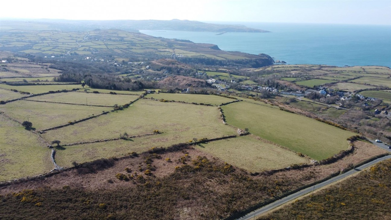 Dinas Cross, Newport, SA42