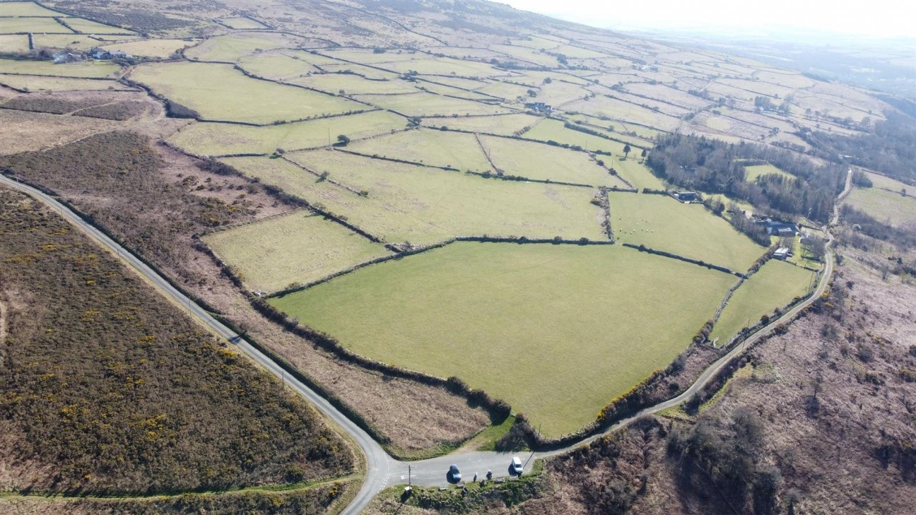 Dinas Cross, Newport, SA42