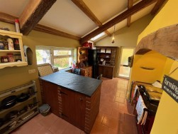 Cwmbach, Whitland, SA34