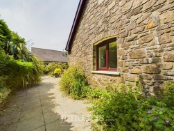 Penparc, Trefin, SA62