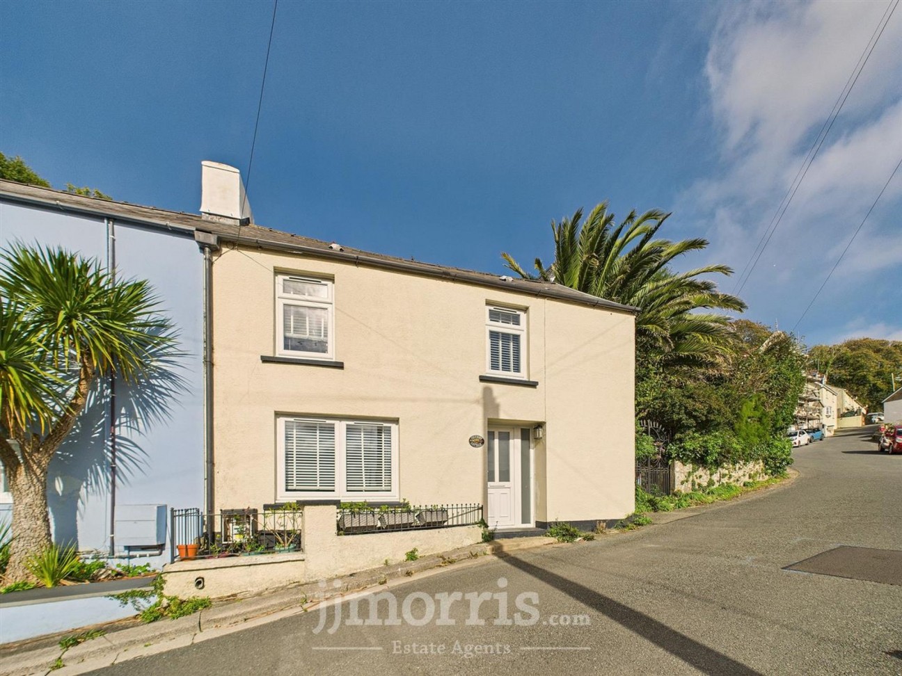 New Hill, Goodwick, SA64