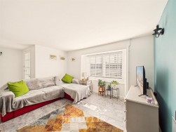 New Hill, Goodwick, SA64