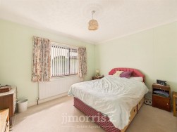 Capel Iwan Road, Newcastle Emlyn, SA38