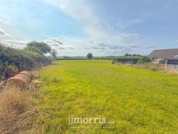 Capel Iwan Road, Newcastle Emlyn, SA38