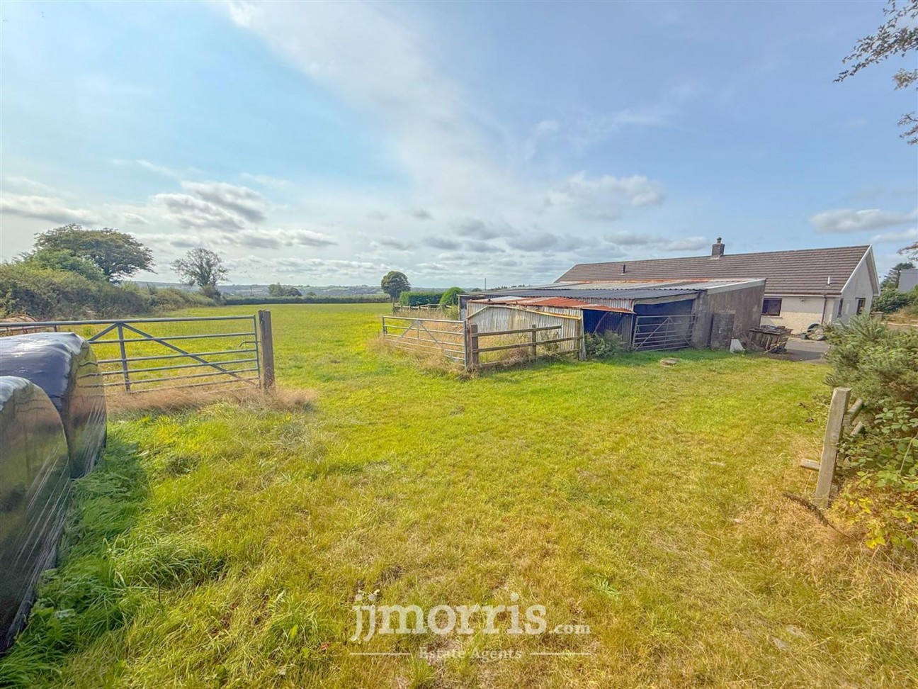 Capel Iwan Road, Newcastle Emlyn, SA38