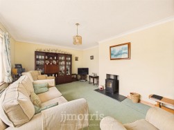 Capel Iwan Road, Newcastle Emlyn, SA38