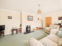 Capel Iwan Road, Newcastle Emlyn, SA38