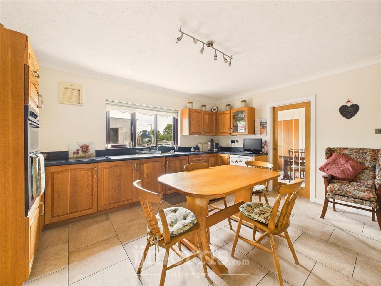 Capel Iwan Road, Newcastle Emlyn, SA38