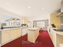 Llanglydwen, Whitland, SA34