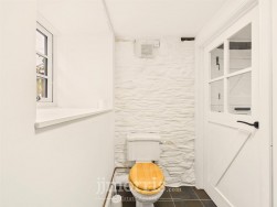 Dwrbach, Fishguard, SA65