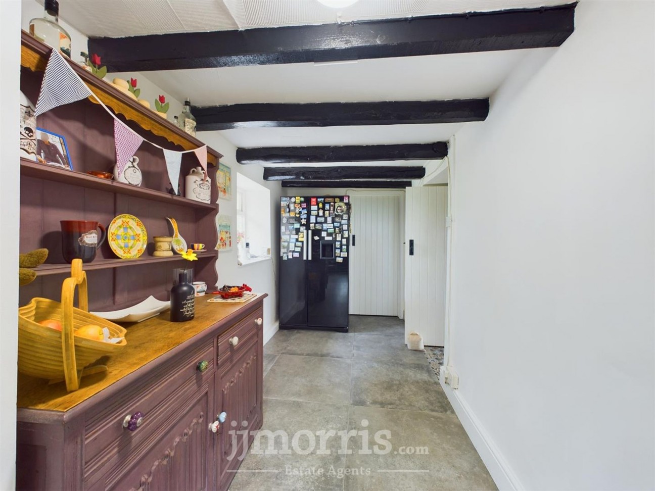 Login, Whitland, SA34