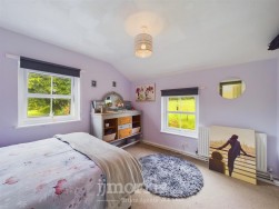 Login, Whitland, SA34