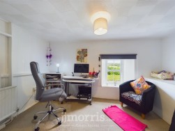 Login, Whitland, SA34