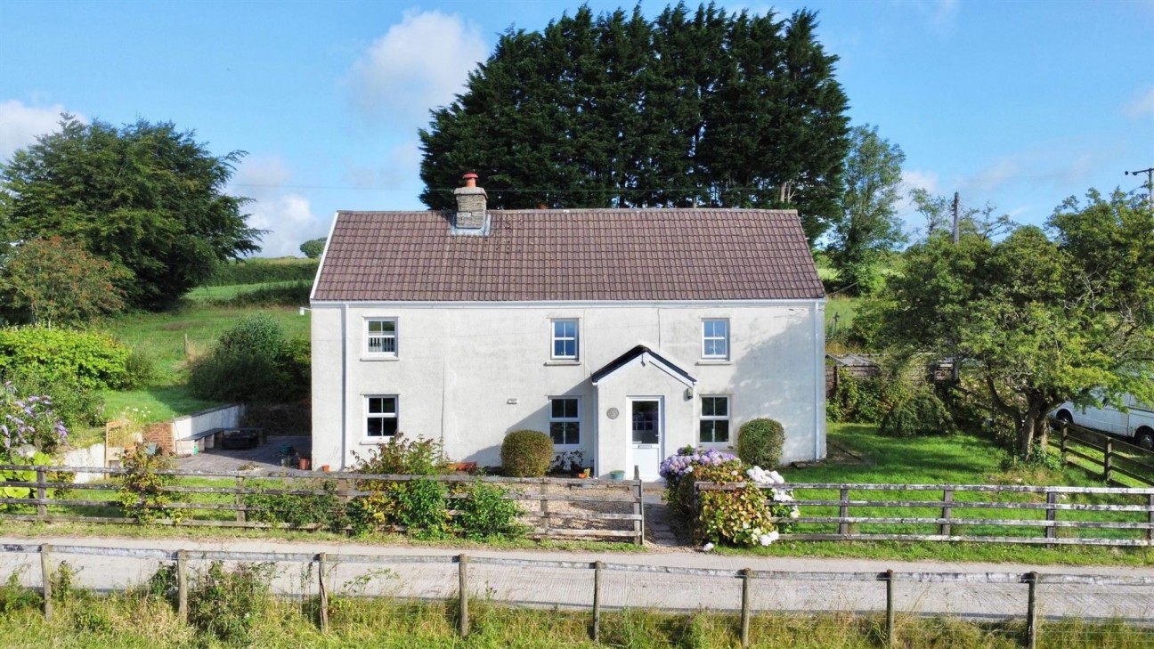 Login, Whitland, SA34