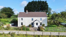 Login, Whitland, SA34