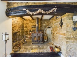 Login, Whitland, SA34