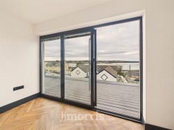 Cleddau Avenue, Milford Haven, SA73