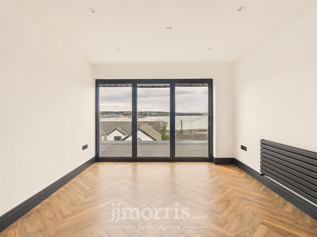 Cleddau Avenue, Milford Haven, SA73