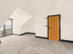 Cleddau Avenue, Milford Haven, SA73