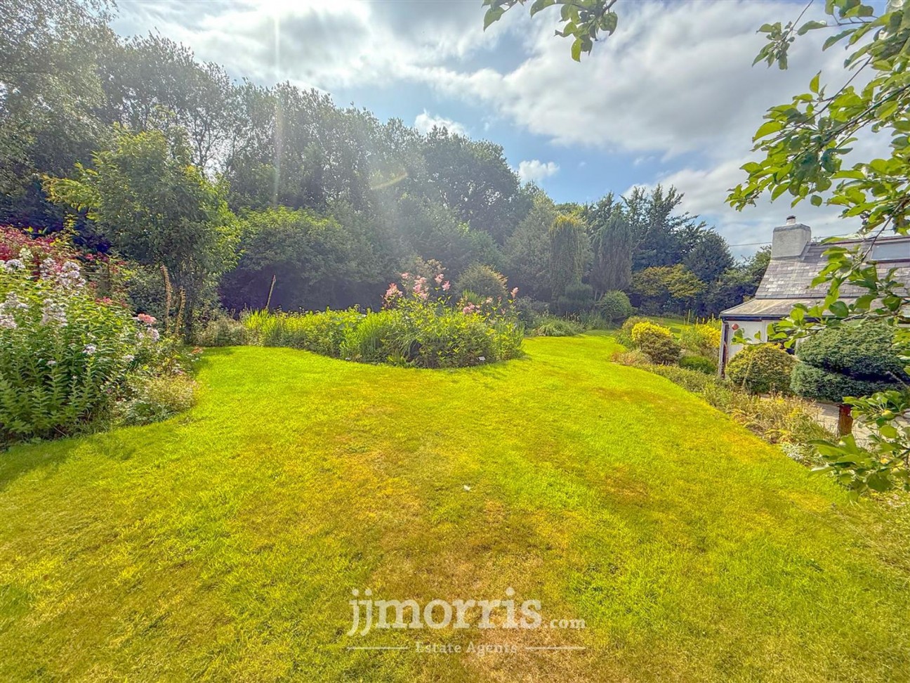 Pentre-Cwrt, Llandysul, SA44