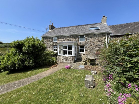 Trefasser, Goodwick, SA64