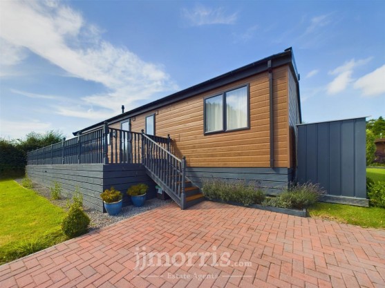 New Park, Landshipping, SA67