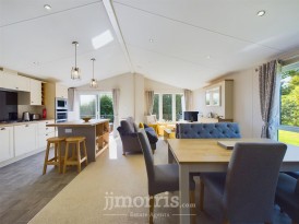 New Park, Landshipping, SA67