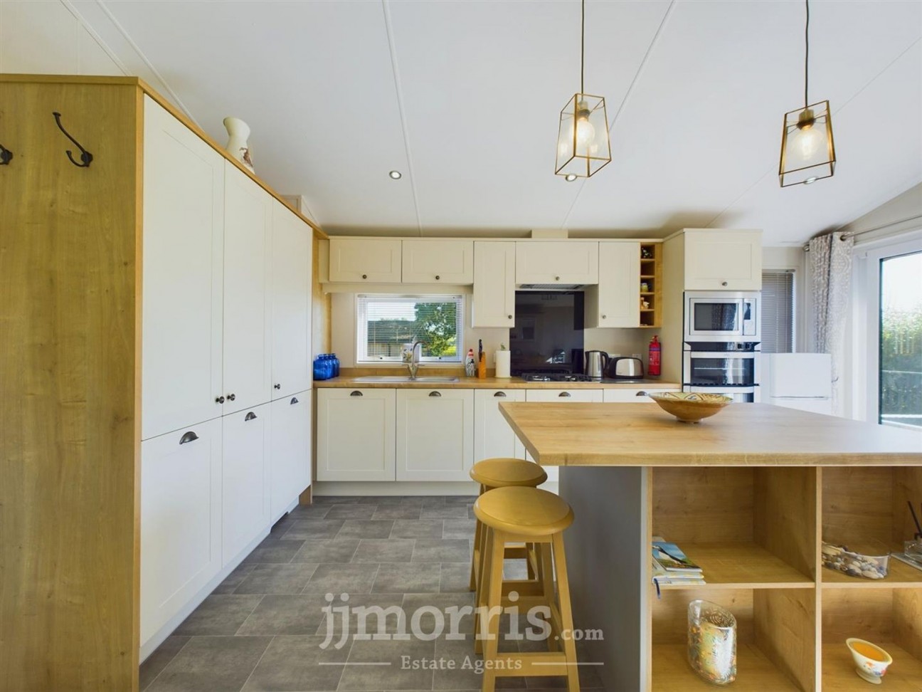 New Park, Landshipping, SA67