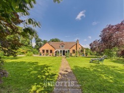 Lon Helyg, Llechryd, SA43