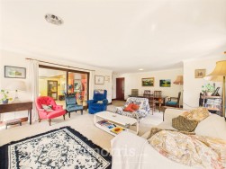 Lon Helyg, Llechryd, SA43