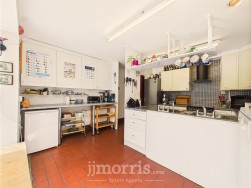 Lon Helyg, Llechryd, SA43