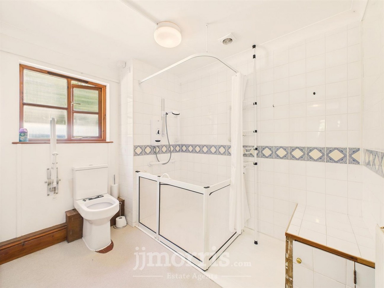 Lon Helyg, Llechryd, SA43