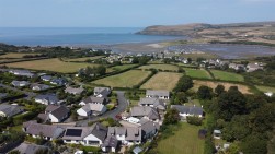 Tir Treharne, Newport, SA42