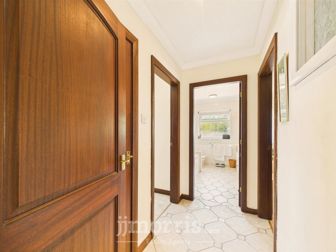 Tir Treharne, Newport, SA42