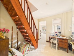 Tir Treharne, Newport, SA42