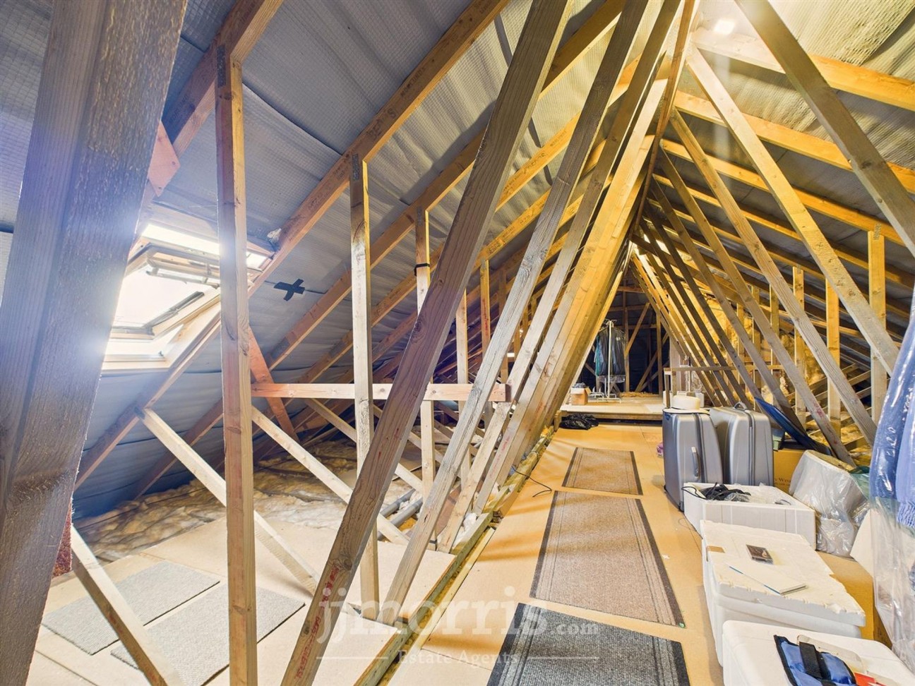 Tir Treharne, Newport, SA42