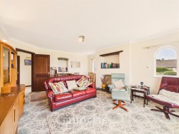 Tir Treharne, Newport, SA42