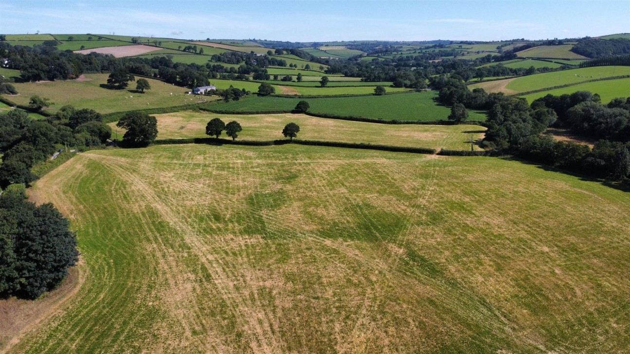 Llysonnen Road, Carmarthen, SA33