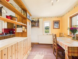 Landshipping, Narberth, SA67