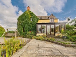 Landshipping, Narberth, SA67