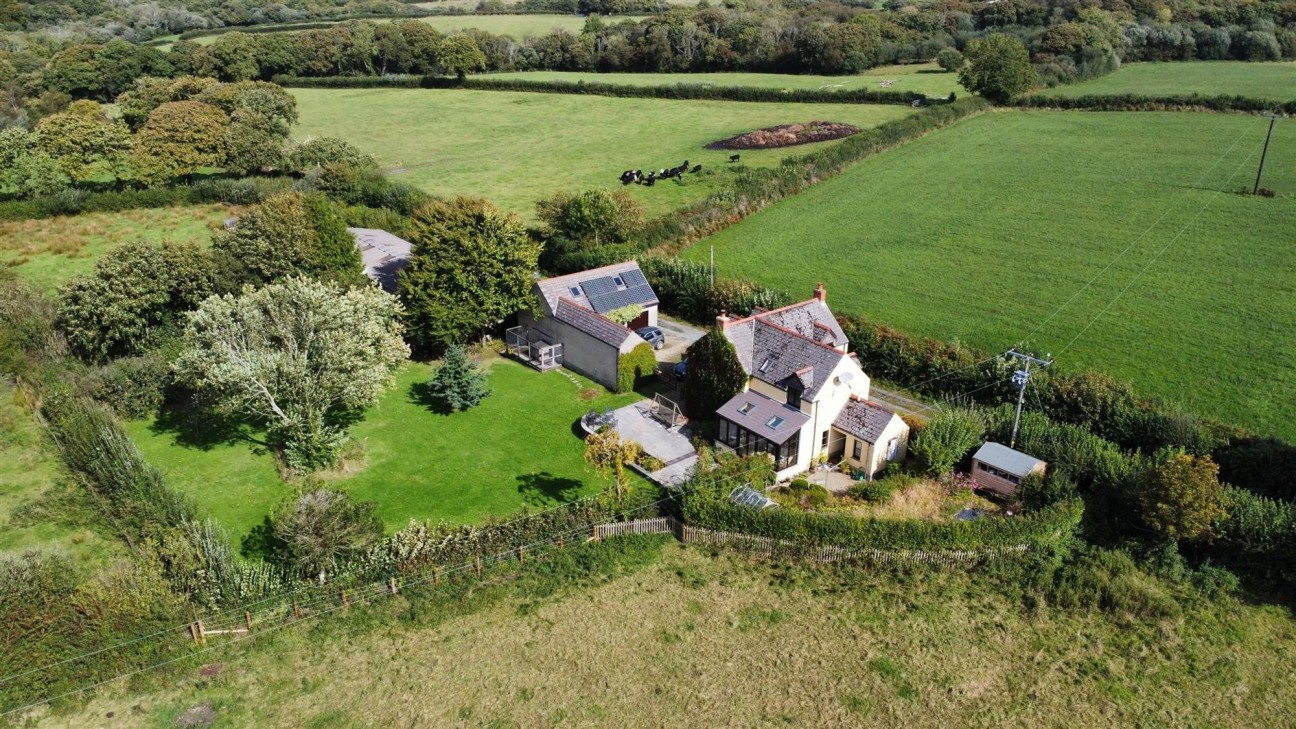 Landshipping, Narberth, SA67