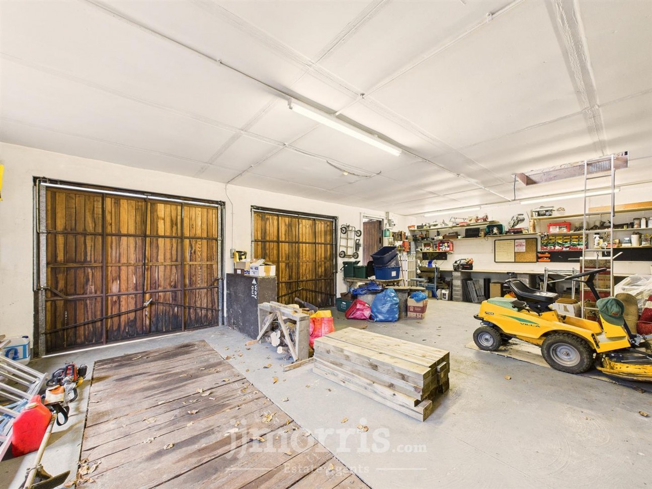 Landshipping, Narberth, SA67