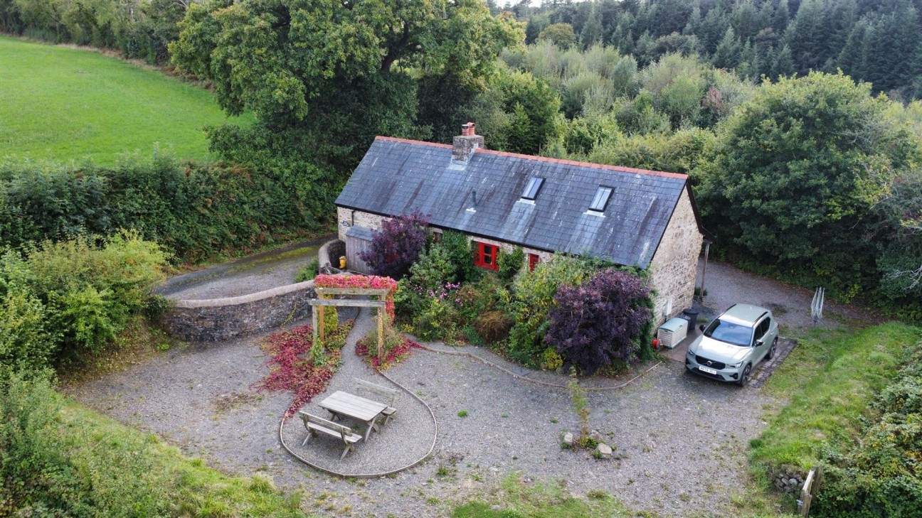 Landshipping, Narberth, SA67