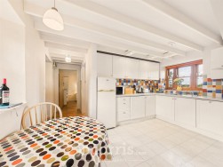 Landshipping, Narberth, SA67