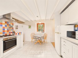 Landshipping, Narberth, SA67